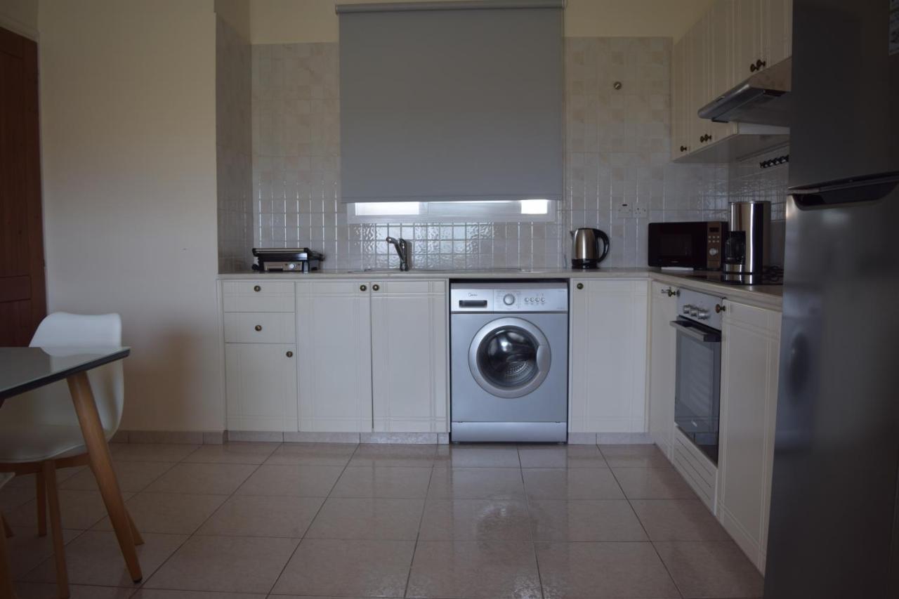 Eden Heights Sea View Apartment 203 - By Imh Travel & Tours Paphos Eksteriør bilde
