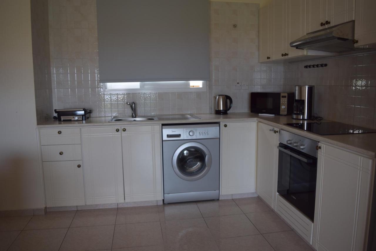 Eden Heights Sea View Apartment 203 - By Imh Travel & Tours Paphos Eksteriør bilde
